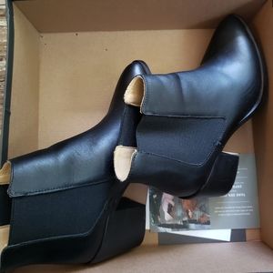 Nisolo chelsea boots